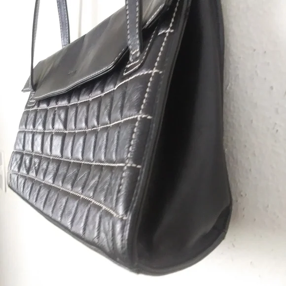 The Sak Black Leather Quilted Shoulder Bag - Picture 6 of 13